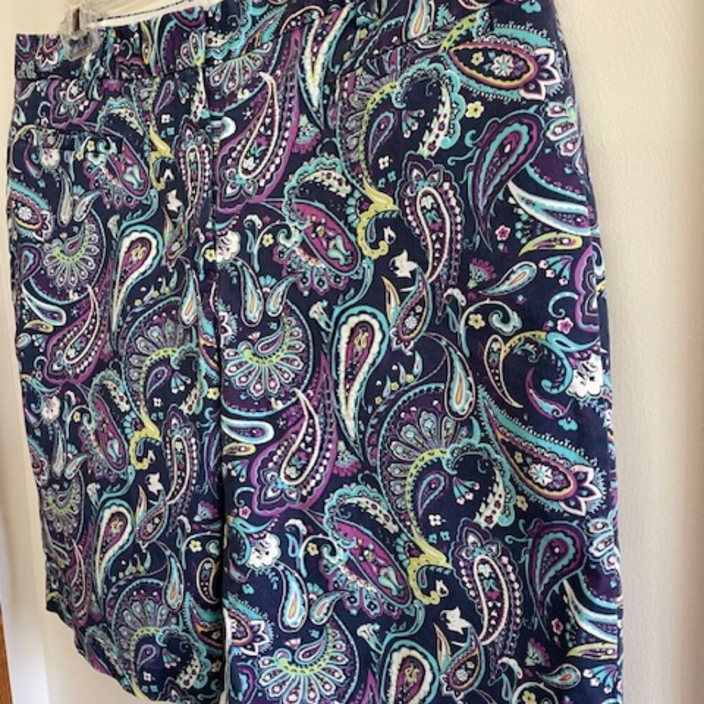 LANDS' END Colorful Paisley Cotton Flat Front Fit 2 Bermuda Shorts - Picture 5 of 14